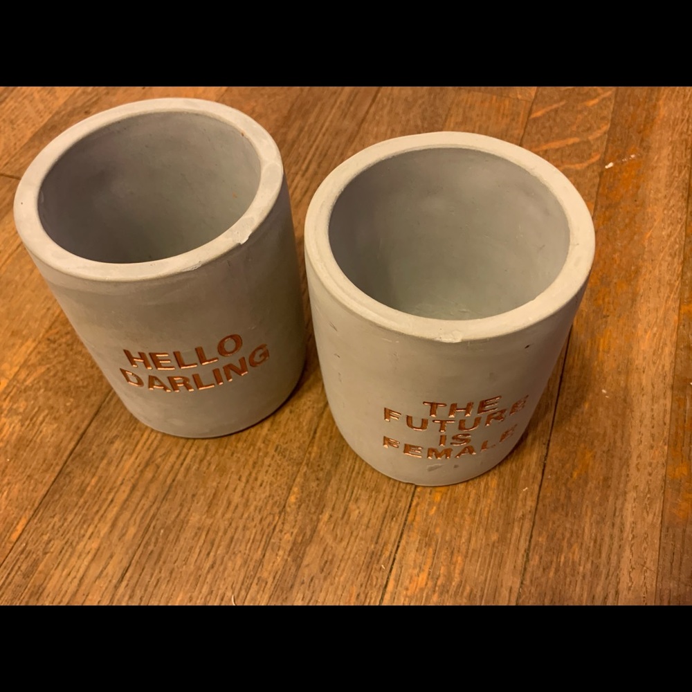Organizing cups - Picture 2 of 2